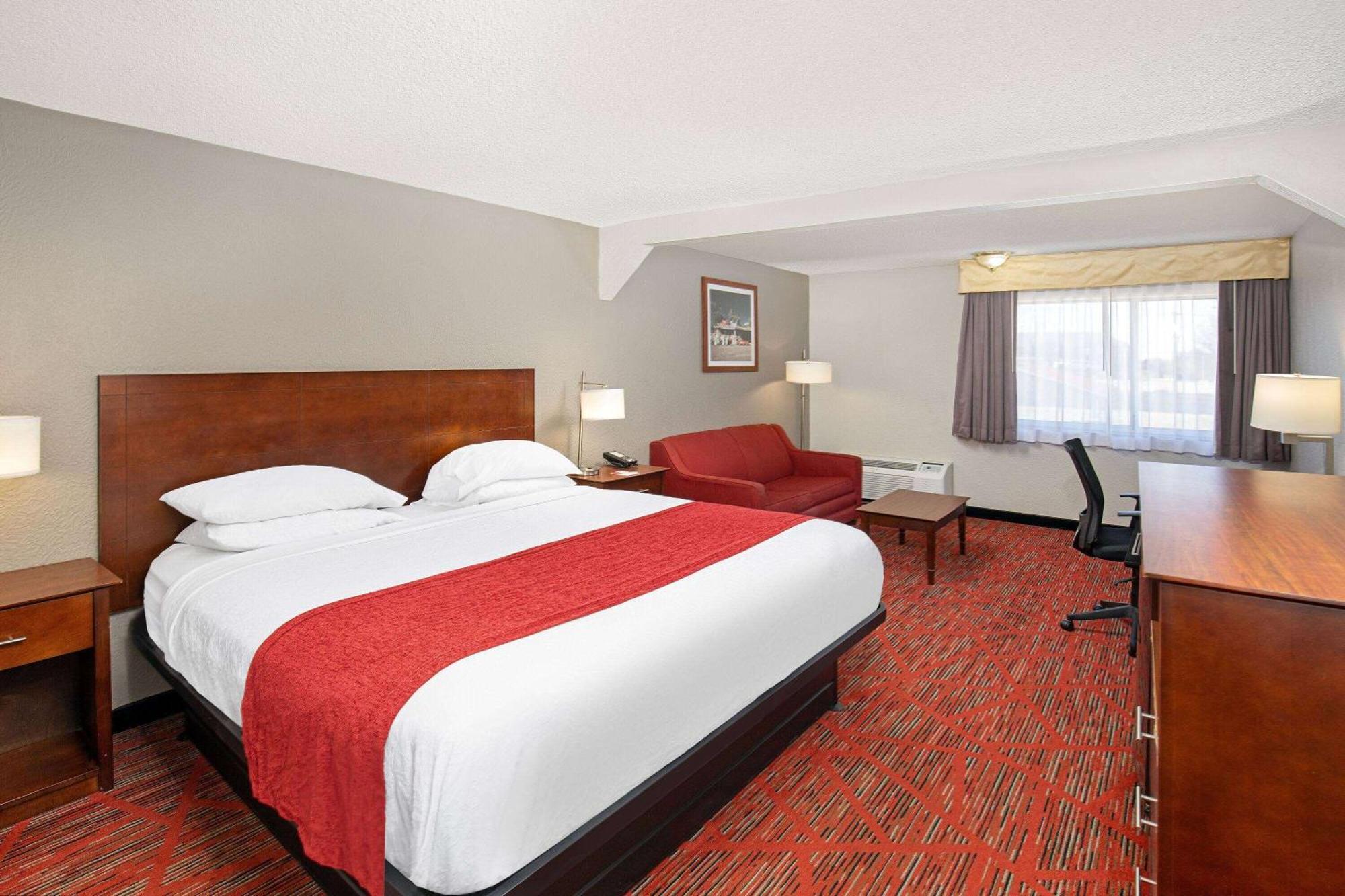 รามาดา บาย วินด์แฮม โบว์ลิ่ง กรีน Hotel โบว์ลิงกรีน ภายนอก รูปภาพ