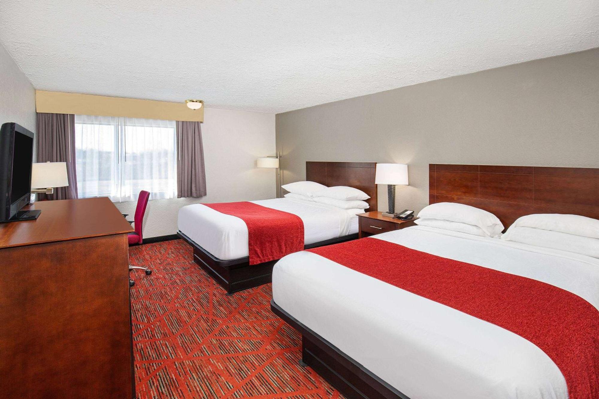 รามาดา บาย วินด์แฮม โบว์ลิ่ง กรีน Hotel โบว์ลิงกรีน ภายนอก รูปภาพ